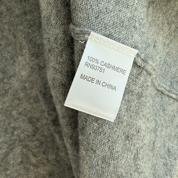 InCashmere Contrasting Cashmere Cardigan - Picture 5 of 11
